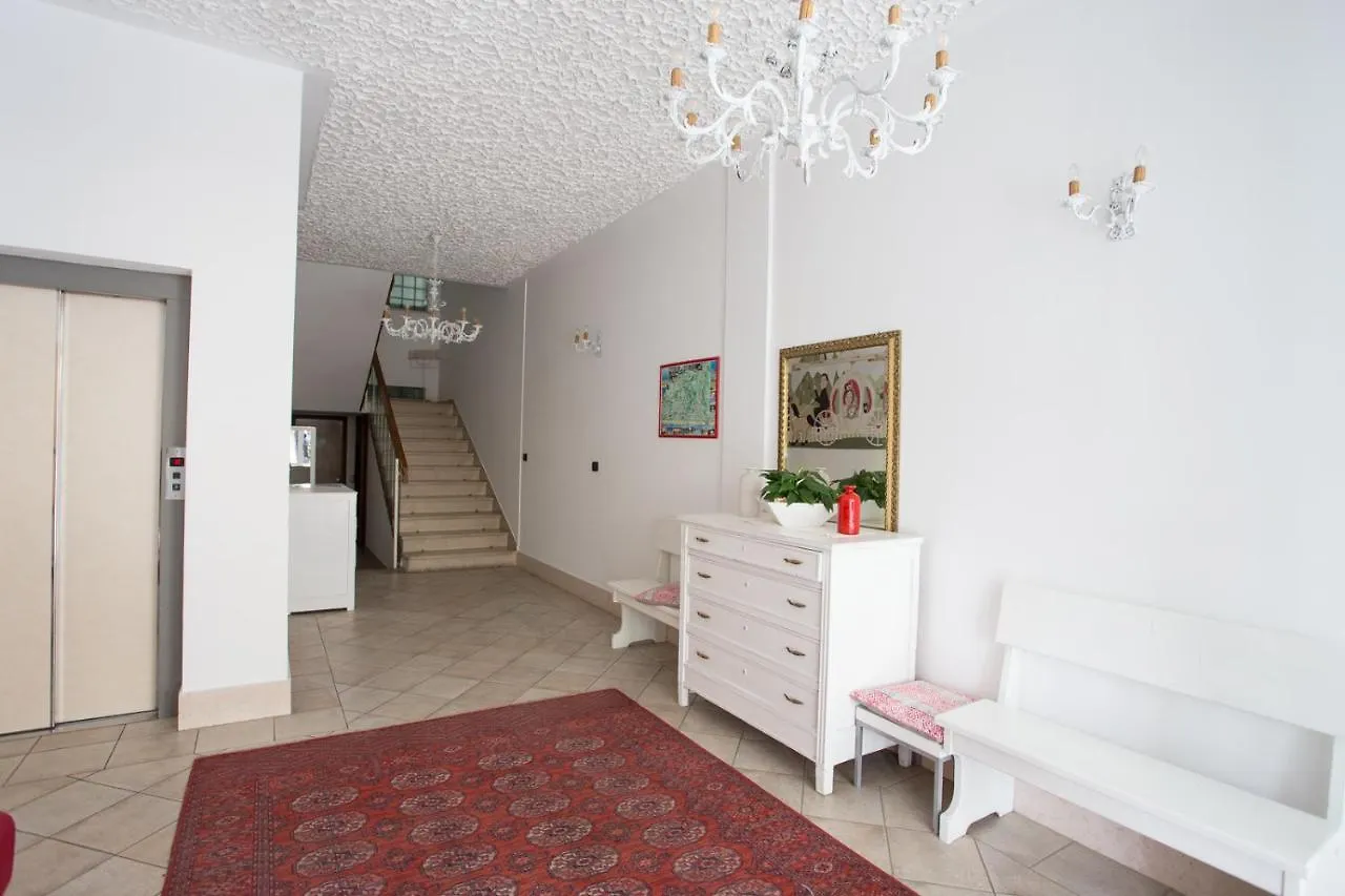 Residence Cuba Riccione Apartment